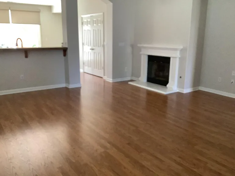 1488 Wellington Ave — Photo 3