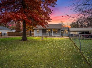 306 NE Lyman Rd, Topeka, KS 66608