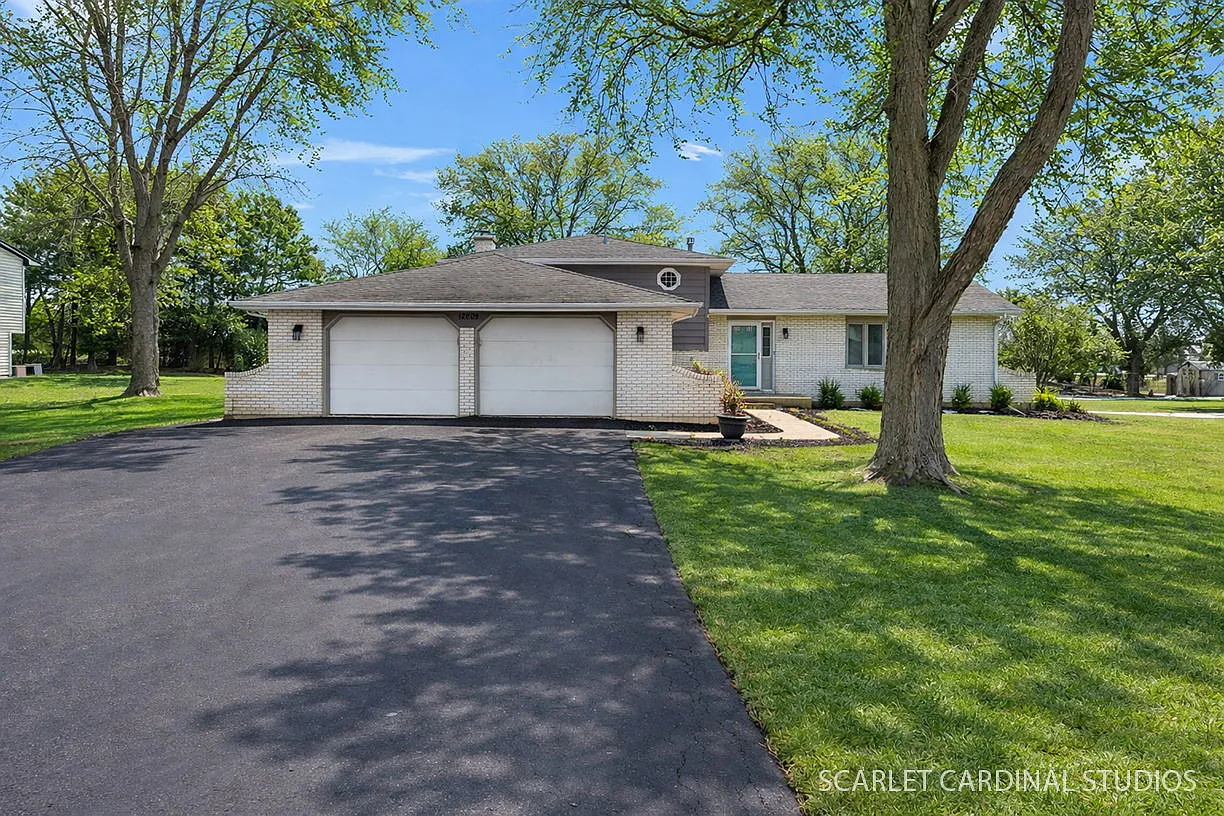 12805 S Elaine Dr photo 1