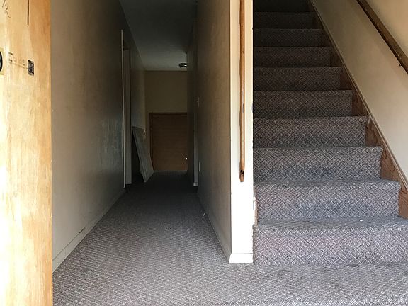 2nd image of 521 S Sandusky Ave