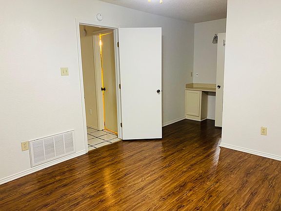 2nd image of 7705 Brandi Pl