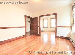 27 Locke St #1, Cambridge, MA 02140