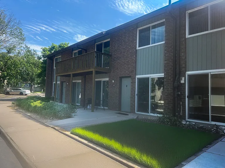 Crystal Lake Apartments — Photo 12