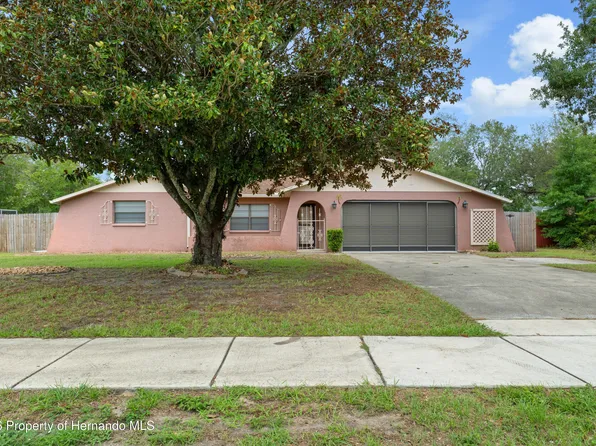 2354 Deltona Blvd, Spring Hill, FL 34606