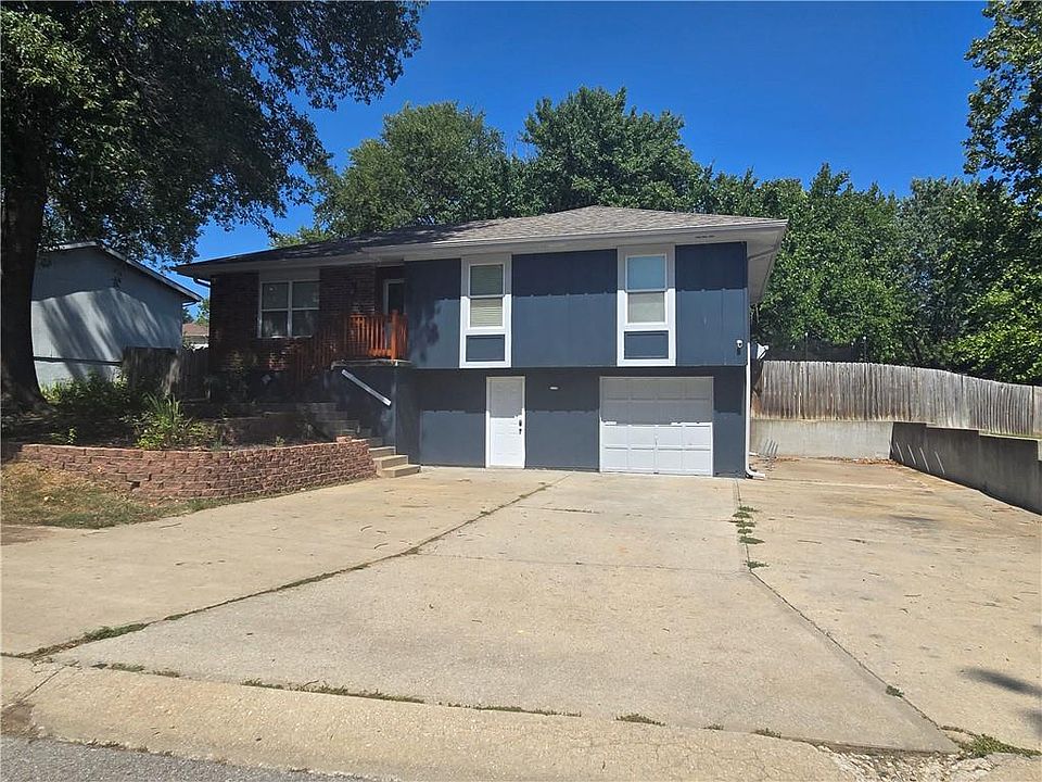 1st image of 1106 SE 20th St