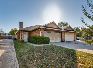 1228 English St, Irving, TX 75061