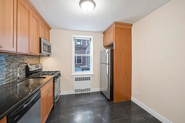Rented by Corcoran | media 14