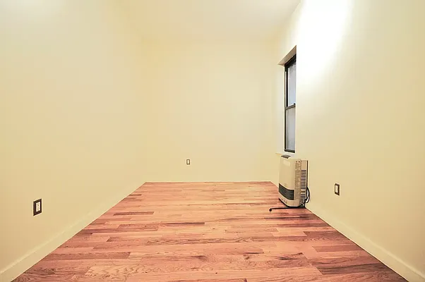 Rented by Sharpstone Realty LLC | media 4