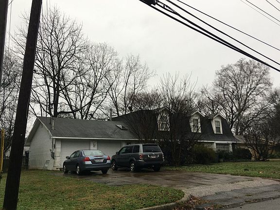 3rd image of 12010 Queens Pl SE
