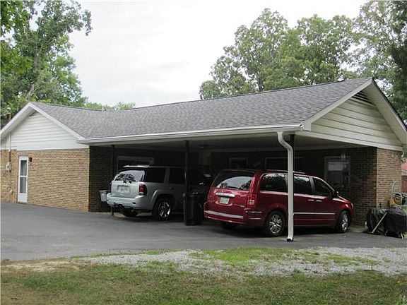 4th image of 819 Woodlawn Dr