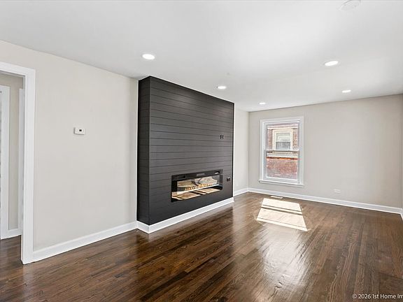 4th image of 1043 Marshall Ave