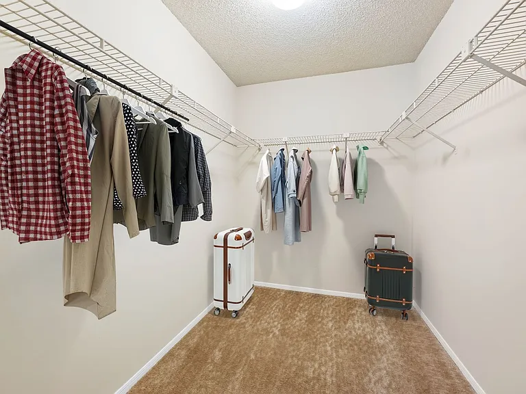 Lauren - 2 Bed / 1 Bath - 872 Sq.Ft.