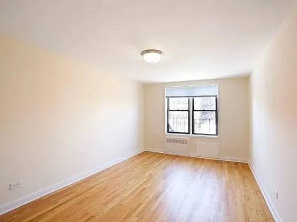 2752 Homecrest Ave #101, Brooklyn, NY 11235