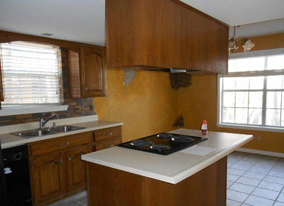 5th image of 3101 Black Oak Ct