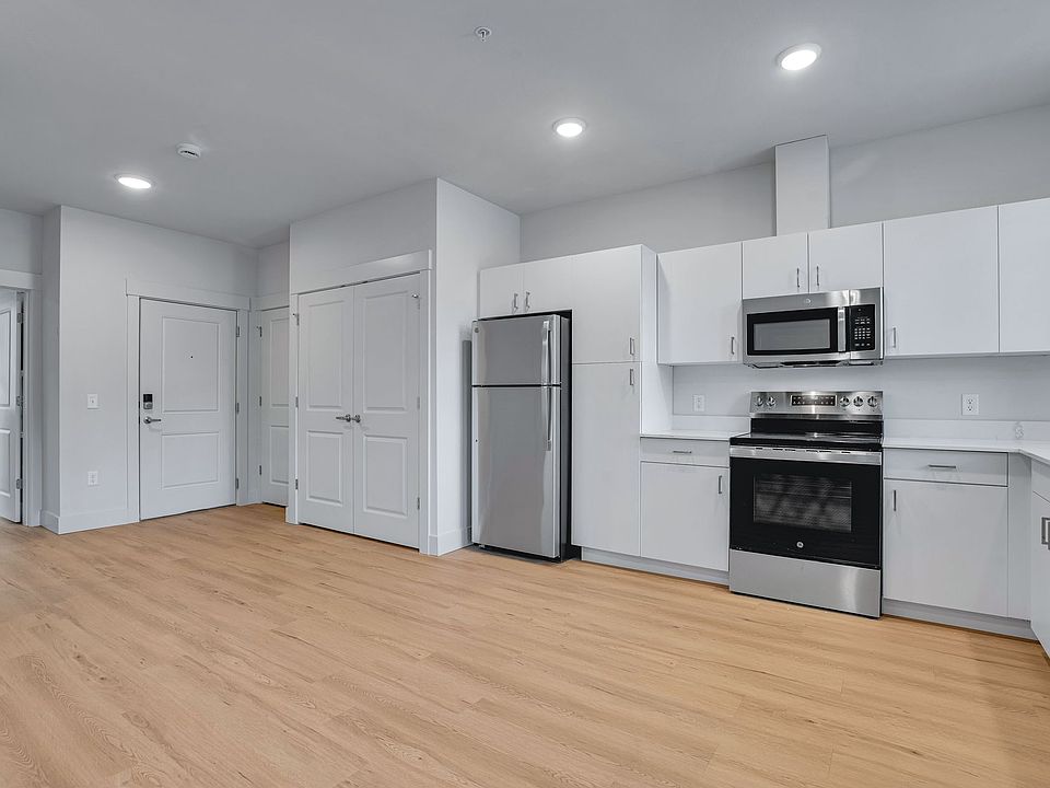 1st image of 210 N Woodson St #221-160101