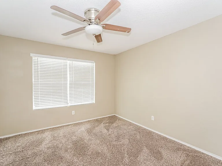 1622 Withers Way — Photo 7