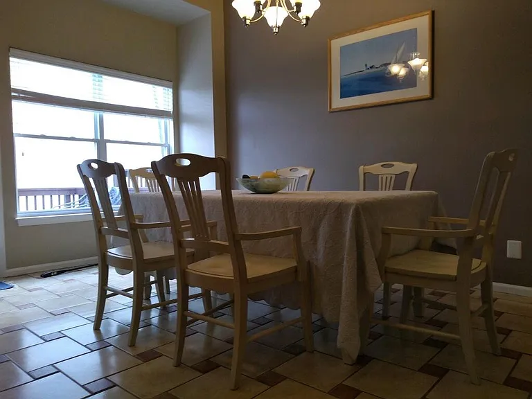 2529 James Monroe Cir — Photo 6