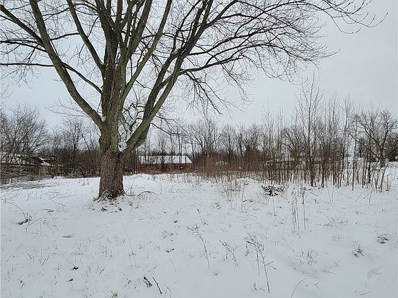 4th image of 50 Briarwood Dr #13