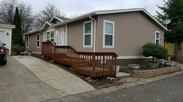 1st image of 18401 NE 255th Cir