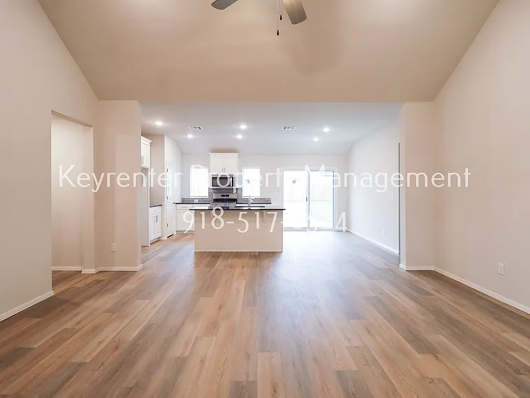 3109 S Redwood Pl — Photo 7