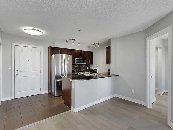 4th image of 403 N Mackenzie Way SW #2402