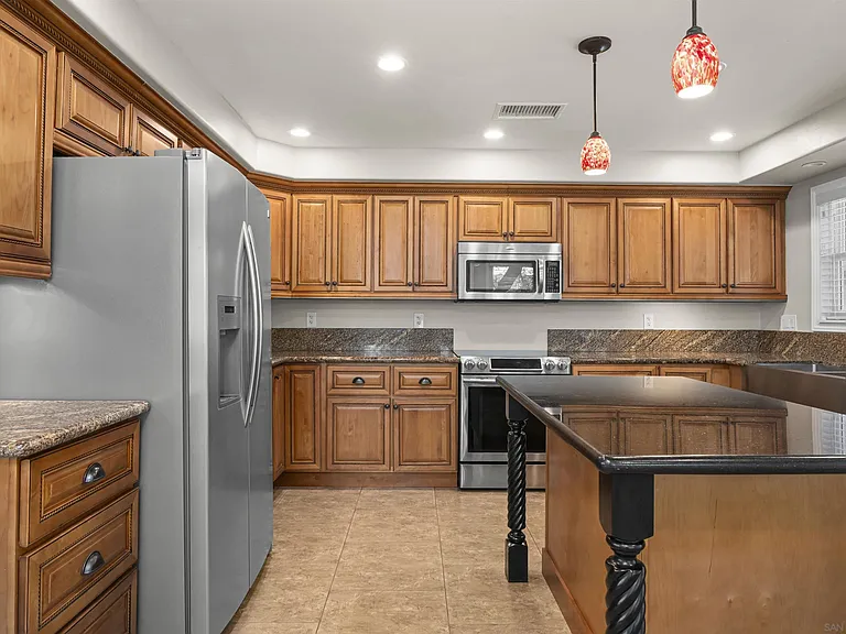 885 Eldorado Dr — Photo 13