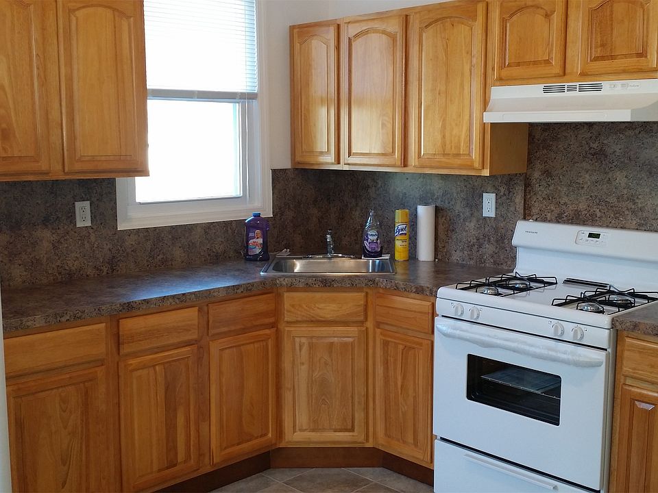 1st image of 134 Northfield Ave