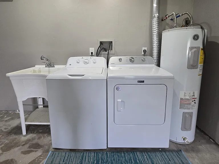 Laundry and sink
