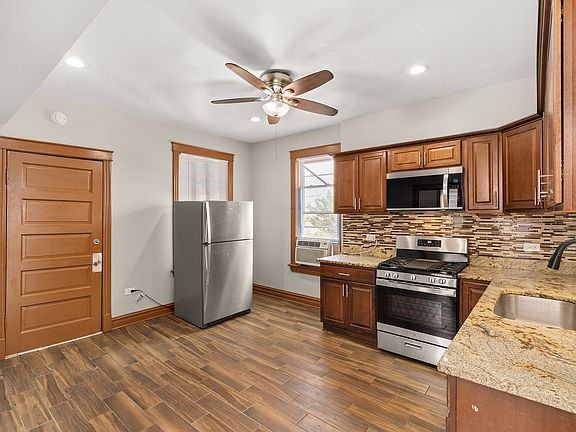 3rd image of 4104 W 24th Pl Unit 2