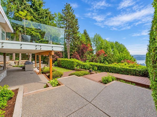 4 bedroom rental in West Vancouver — photo 4