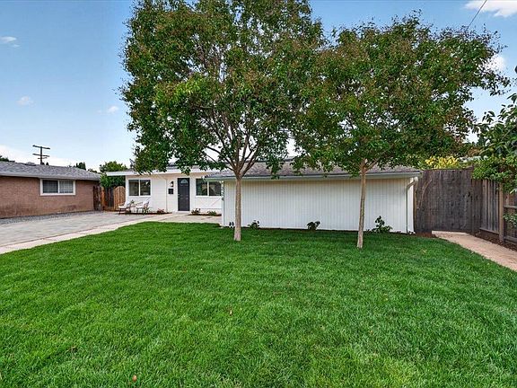 3rd image of 224 Marianna Way
