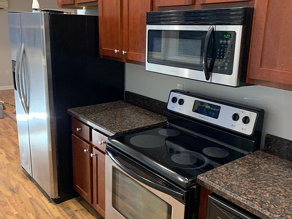 3rd image of 784 Washington Ave #5