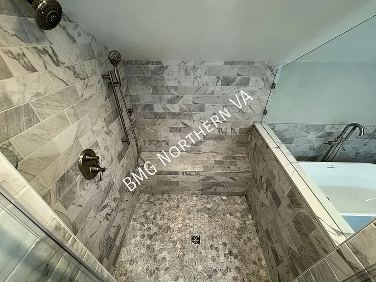 404 Onondio Cir SE — Photo 22