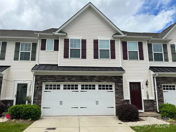 7428 White Elm Ln, Charlotte, NC 28273