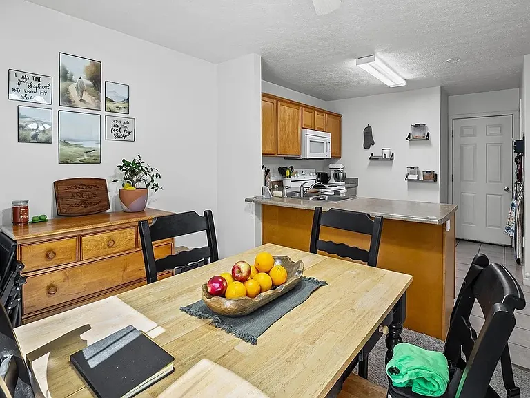 2811 Wyndham Way #2811 — Photo 12