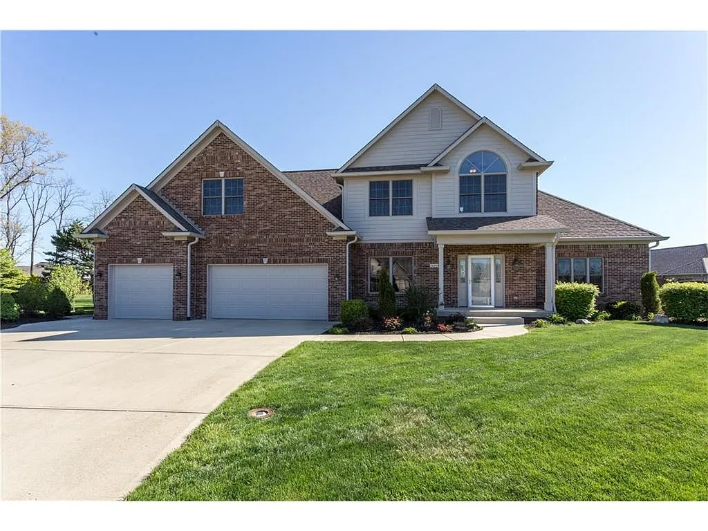 1115 Johnson Cir photo 1