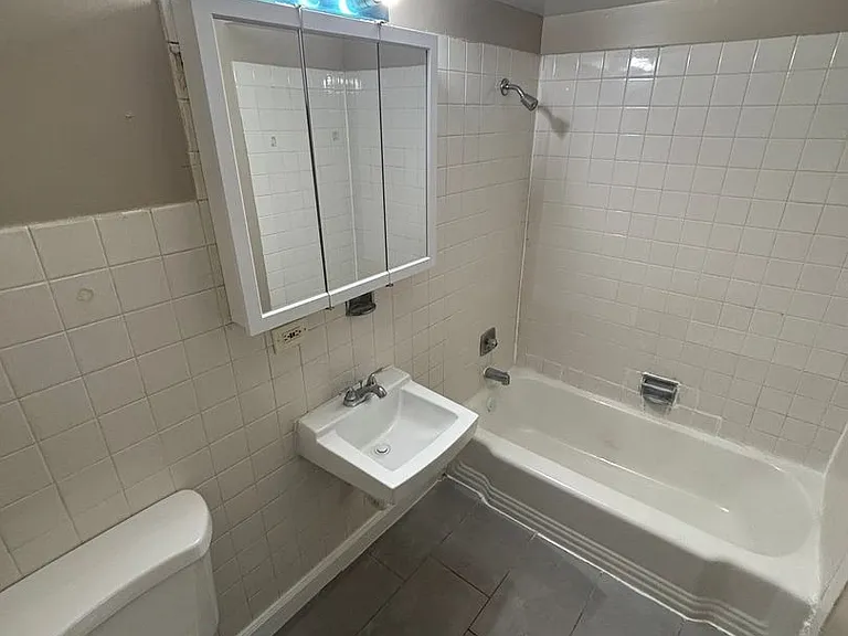 12500 S Lincoln St — Photo 32