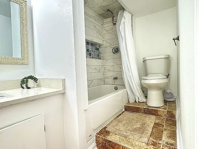 879 S Eugene St #3 — Photo 18