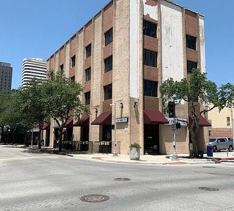 3rd image of 402 Peoples St #2C