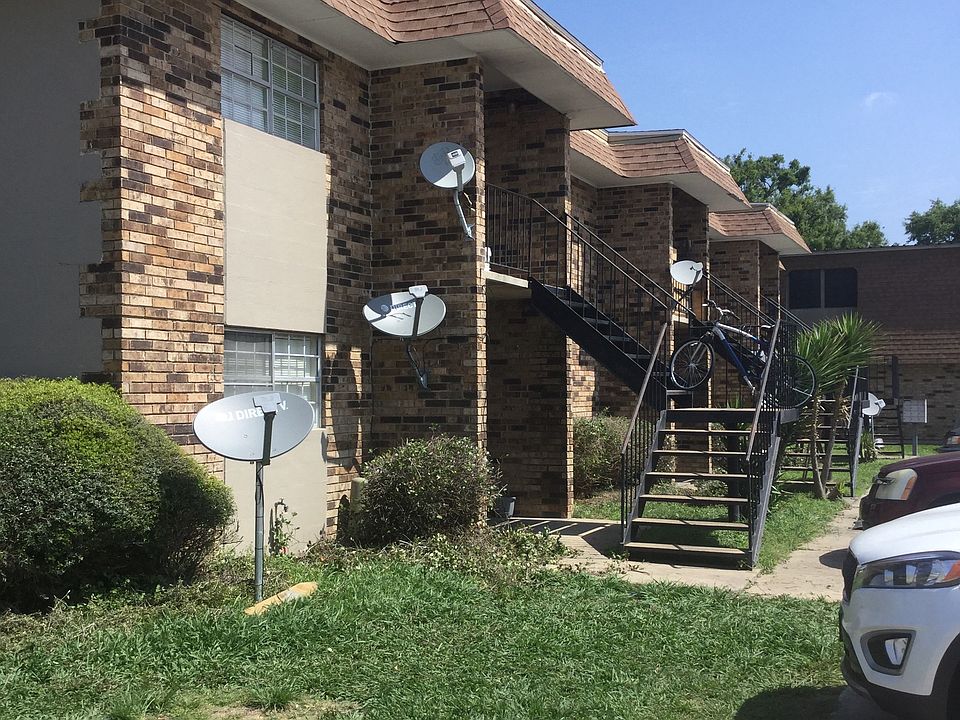 1st image of 732 S Lewis St APT 7