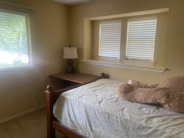 2738 Belmeade Dr — Photo 10