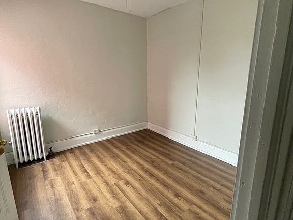 3rd image of 15617 Madison Ave