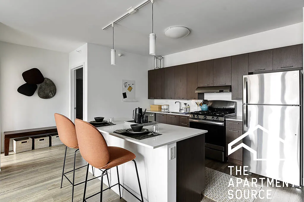 Building Photo - 637 Wells 1bed 1bath