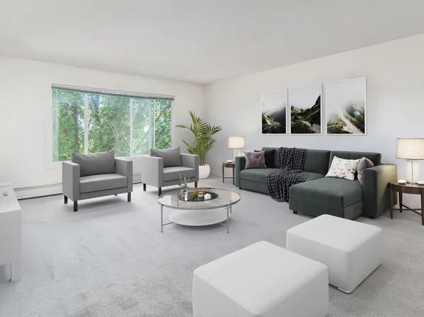 8905 184th St NW, Edmonton, AB T5T 1T8