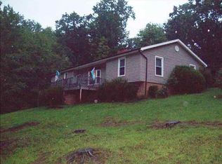 408 Georgetown Rd NE, Lenoir, NC 28645