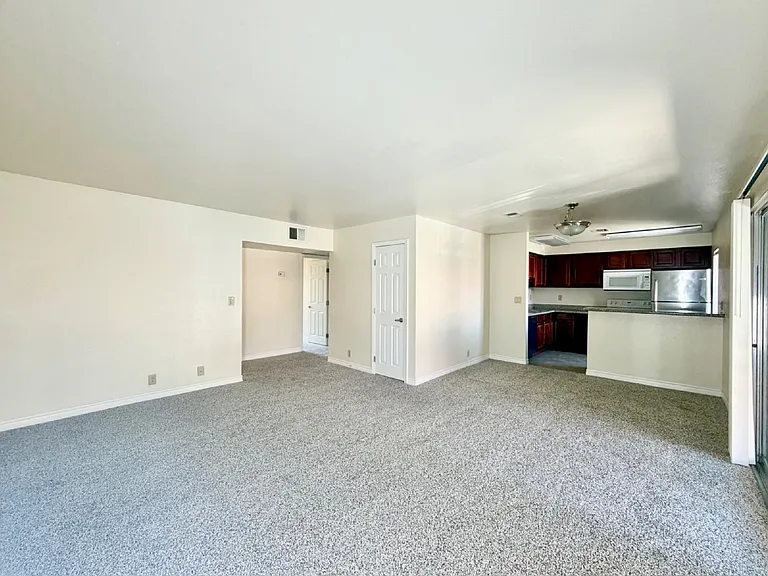 5281 River Glen Dr #222 — Photo 31