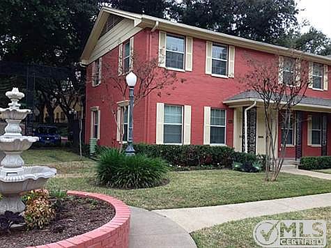 1st image of 4803A Bradford Dr