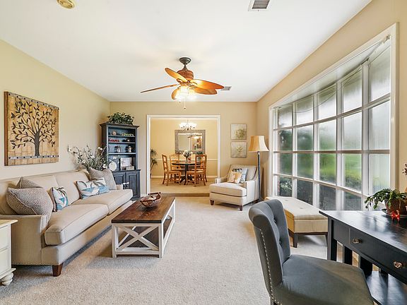 4th image of 1863 Parkcrest Dr