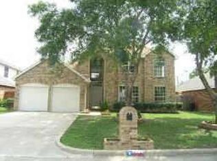 714 Blossomwood Dr, Arlington, TX 76017
