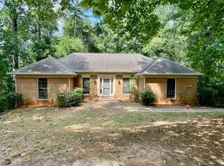 2914 Ravenwolfe Way, Snellville, GA